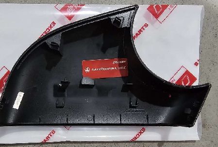 طراز تيسلا Y جانب اليمين الباب الركاب مرآة غطاء حامل الأسود 8202202