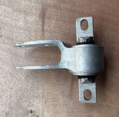 كتيفة ذراع وحدة القيادة الأمامية اليسرى 12-21 Tesla Model S X 1055366-00-H