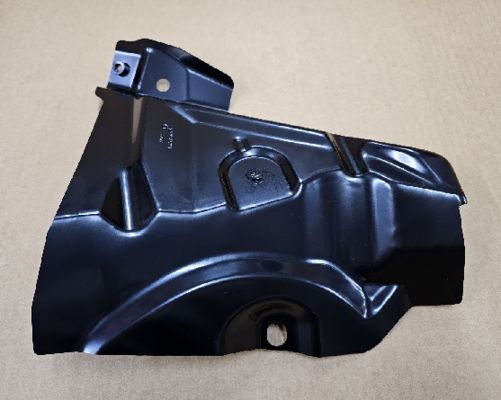 Tesla Model Y دعامة الجناح السفلي الأيمن 32x32x8 حديد أسود