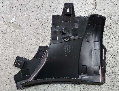 تيسلا موديل S 2021 الأمامية اليمنى عجلة الوقاية العجلة العجلة العاملة 1564690-00-A